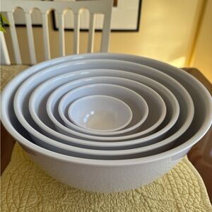 White Nesting Mixing Bowl Set